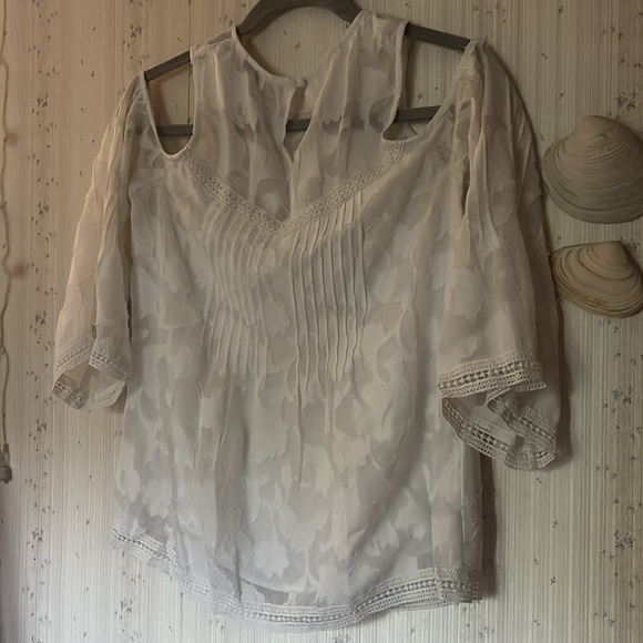 Lucky Brand White Floral Flowy Cold Shoulder Blouse Size XS - Picture 3 of 12